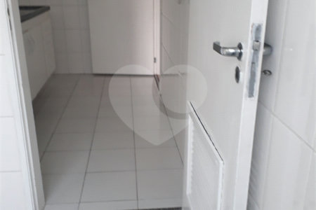 APARTAMENTO REFORMADO C/52,0m² NA SAÚDE
