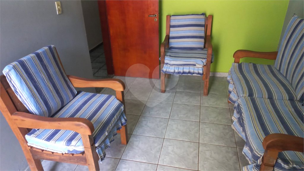 Casa à Venda no Jardim Hikare