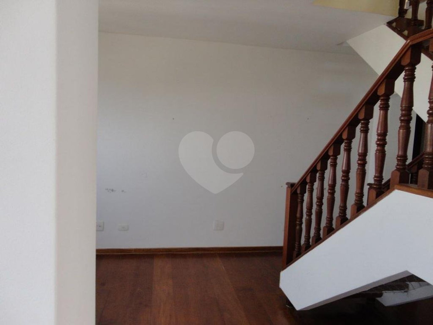 APARTAMENTO PARA VENDA OU LOCAÇÃO COM 6 DORMITÓRIOS ALTO PADRÃO