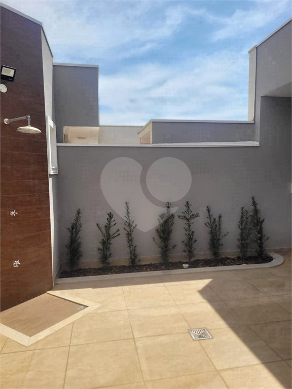 Indaiatuba- Condominio Maria Dulce-Venda e Locação - Terreno 300,00 ms - construido - 180,00 ms - Casa Terrea - 3 suites - escritório com ventilador, lavabo - cozinha com armários,forno, coifa e cooktop , ventilador - despensa - lavanderia com armarios- varanda gourmet com churrasqueira, quintal c