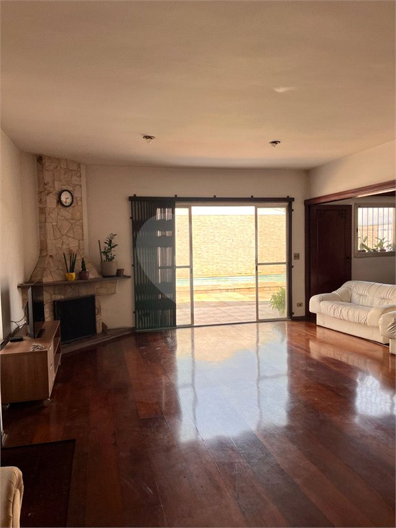 Casa Térrea à venda com 3 quartos, sendo 1 suíte,  em Socorro, São Paulo, SP