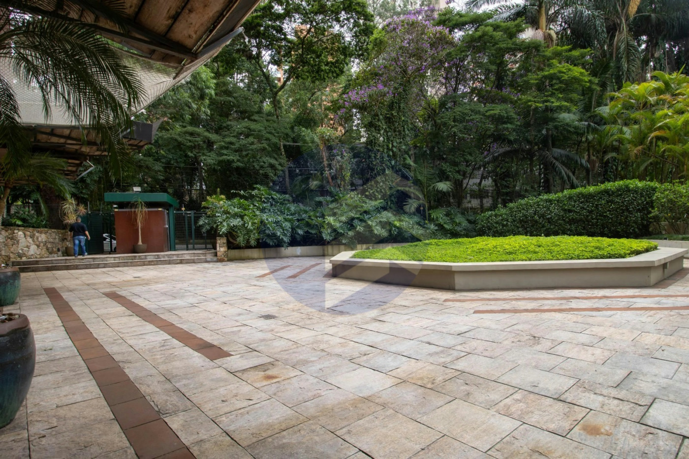 Duplex à venda com 2 quartos, sendo 2 suítes, em Jardim Londrina, São Paulo - SP