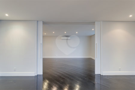 Apartamento à venda ou para alugar com 4 suítes em Alto da Boa Vista, São Paulo, SP