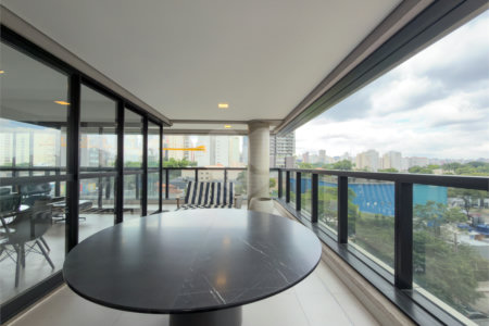 Apartamento à Venda com 142m², 3 Suítes e Hall Privativo Próximo ao Metrô Fradique Coutinho