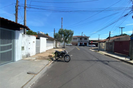 Casa térrea para venda no Pq. Santa Felícia Jardim