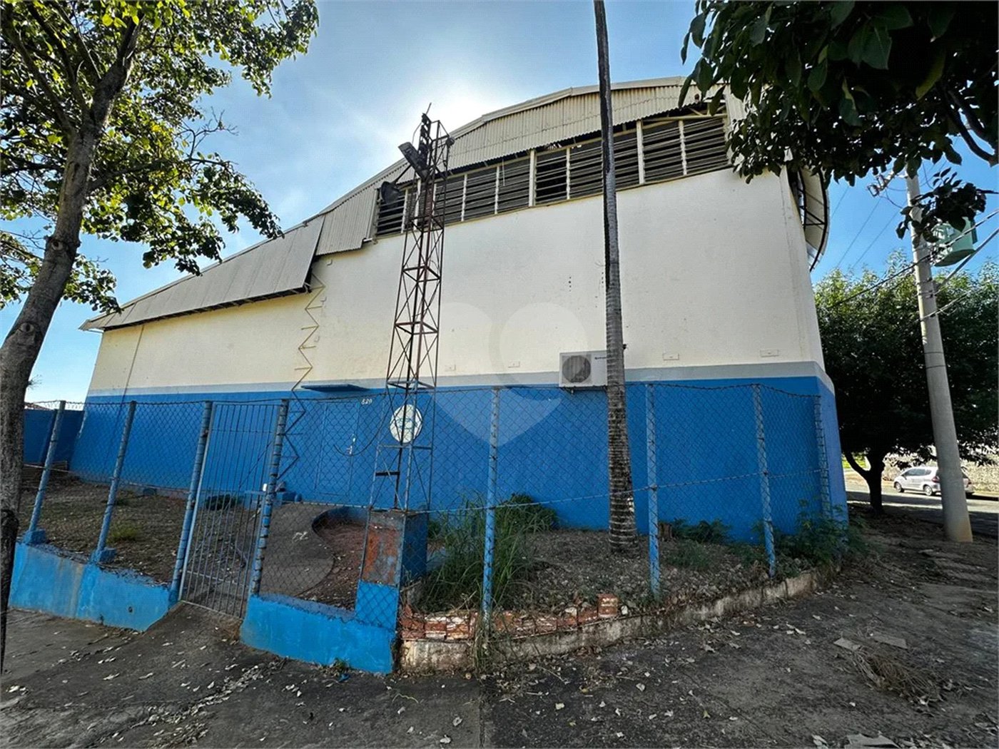 Barracão Comercial à Venda em Piracicaba/SP.