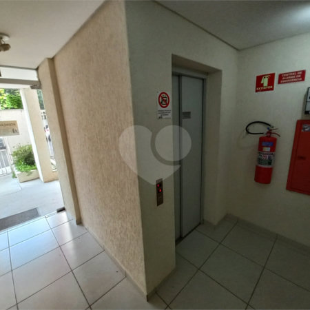 Apartamento no Condomínio Veneza