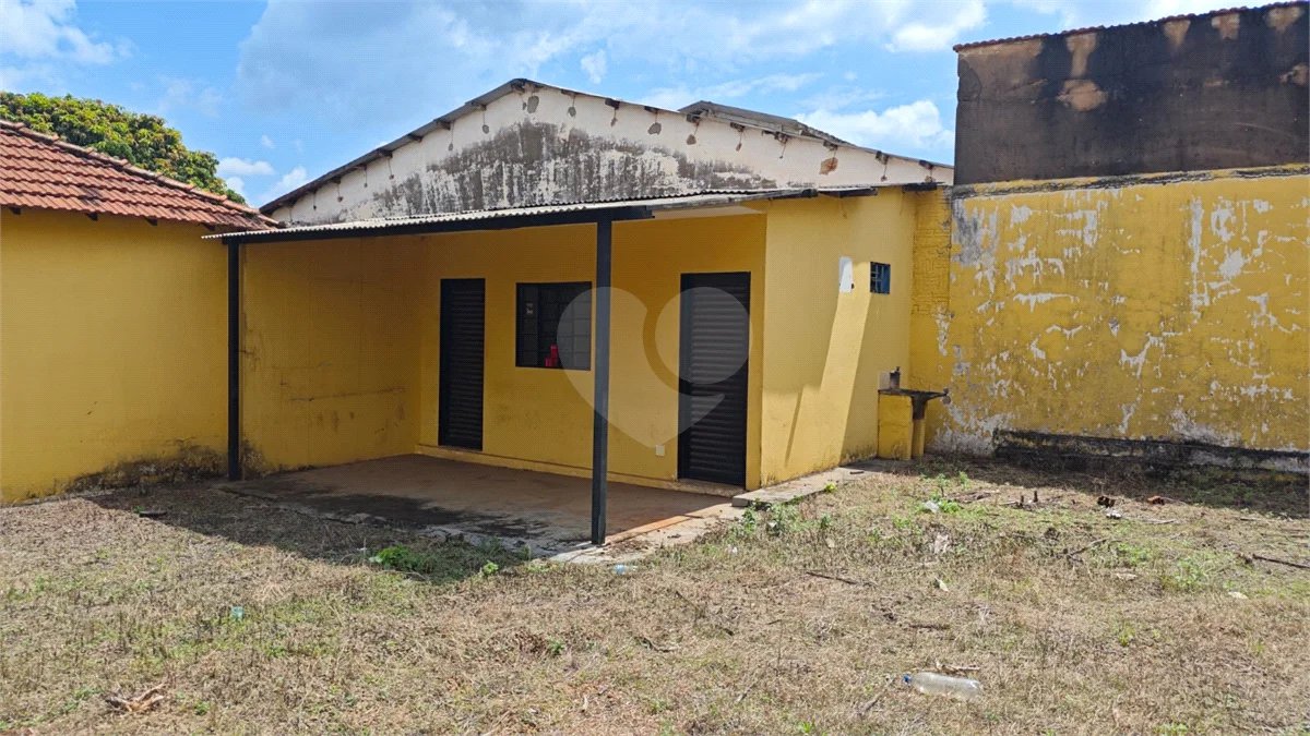 Oportunidade Única: Lote Comercial Estratégico de 463 m² Próximo ao Centro – Ideal para o Seu Negócio!