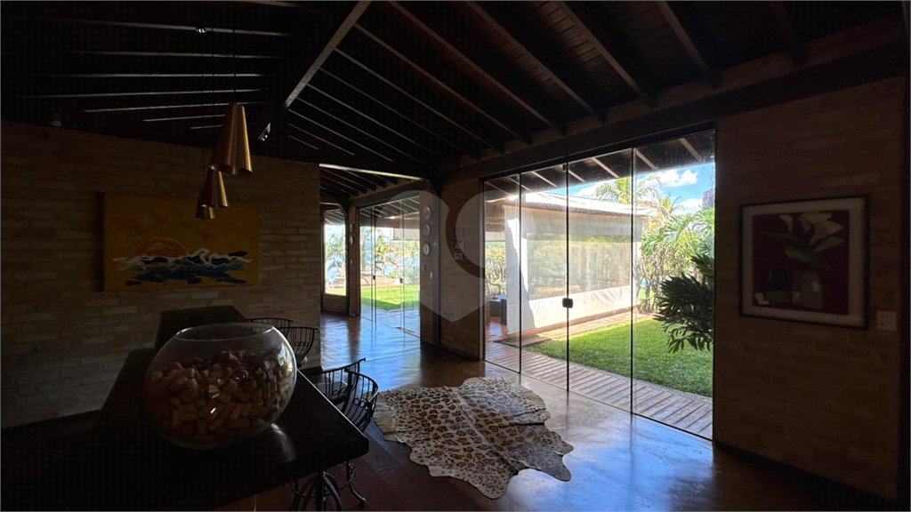 Casa para venda no Condomínio Vivenda do Broa.