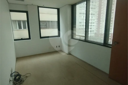 Sala comercial para locação no Jardim Paulista