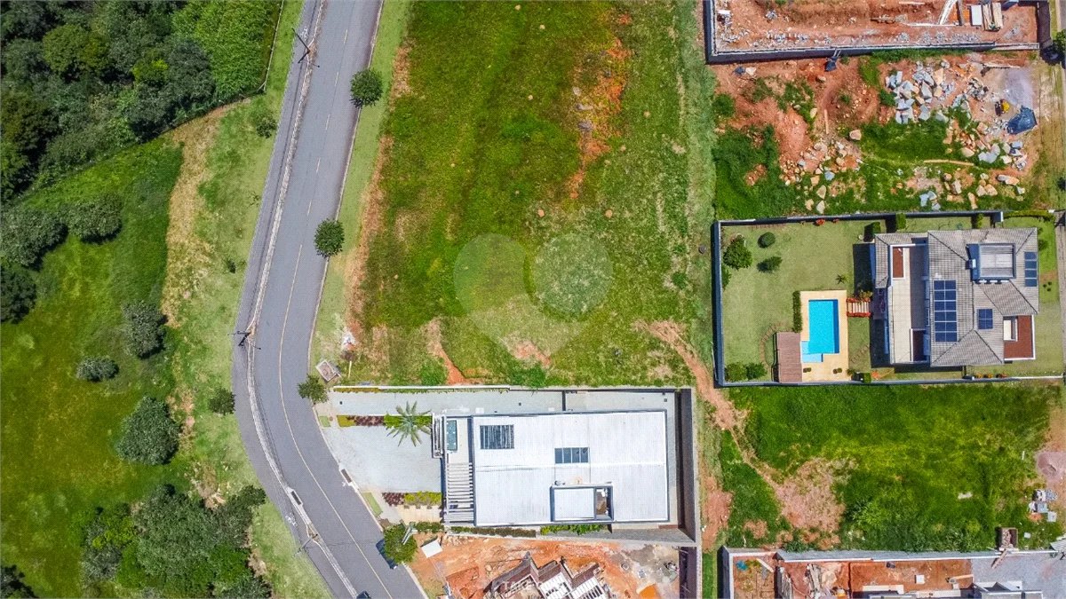 Terreno à venda no condomínio Residencial Campo de Toscana, Vinhedo - SP
