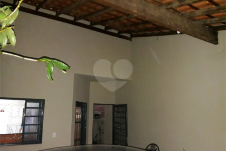 Vendo excelente Casa Térrea no Cidade Aracy II, em São Carlos SP.