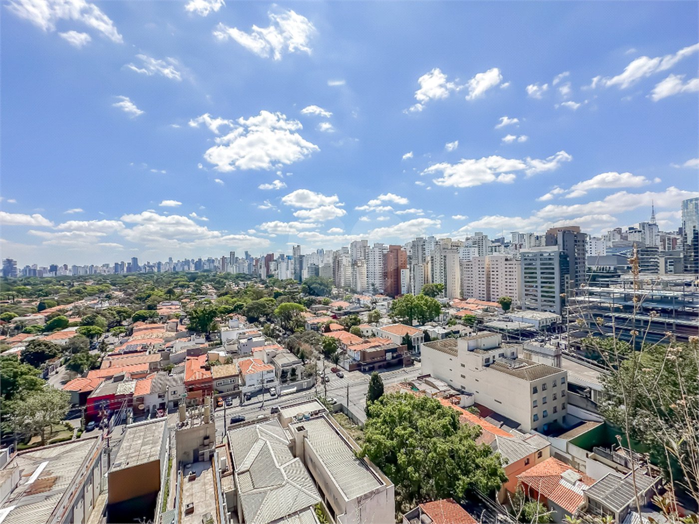 Apartamento à venda com 4 suítes em Paraíso, São Paulo, SP