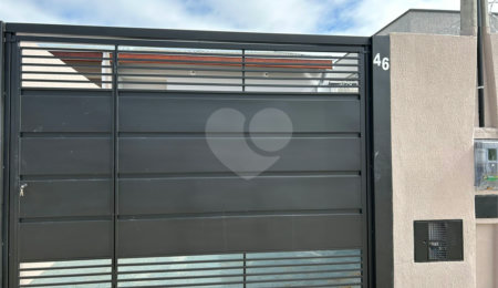 Casa à venda com 2 quartos, sendo 1 suíte, em Residencial Antares, Taubaté, SP