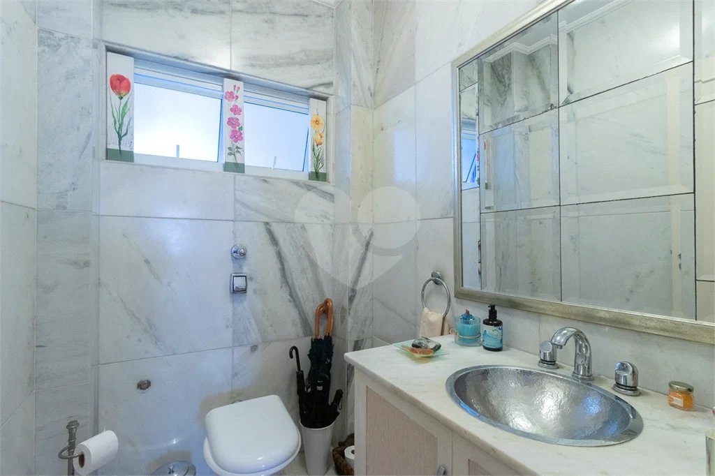Apartamento em Higienópolis com 3 quartos, 3 suítes, 2 vagas, 277 m² de área útil