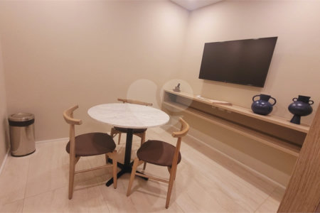 Studio sofisticado, totalmente mobiliado e pronto para morar