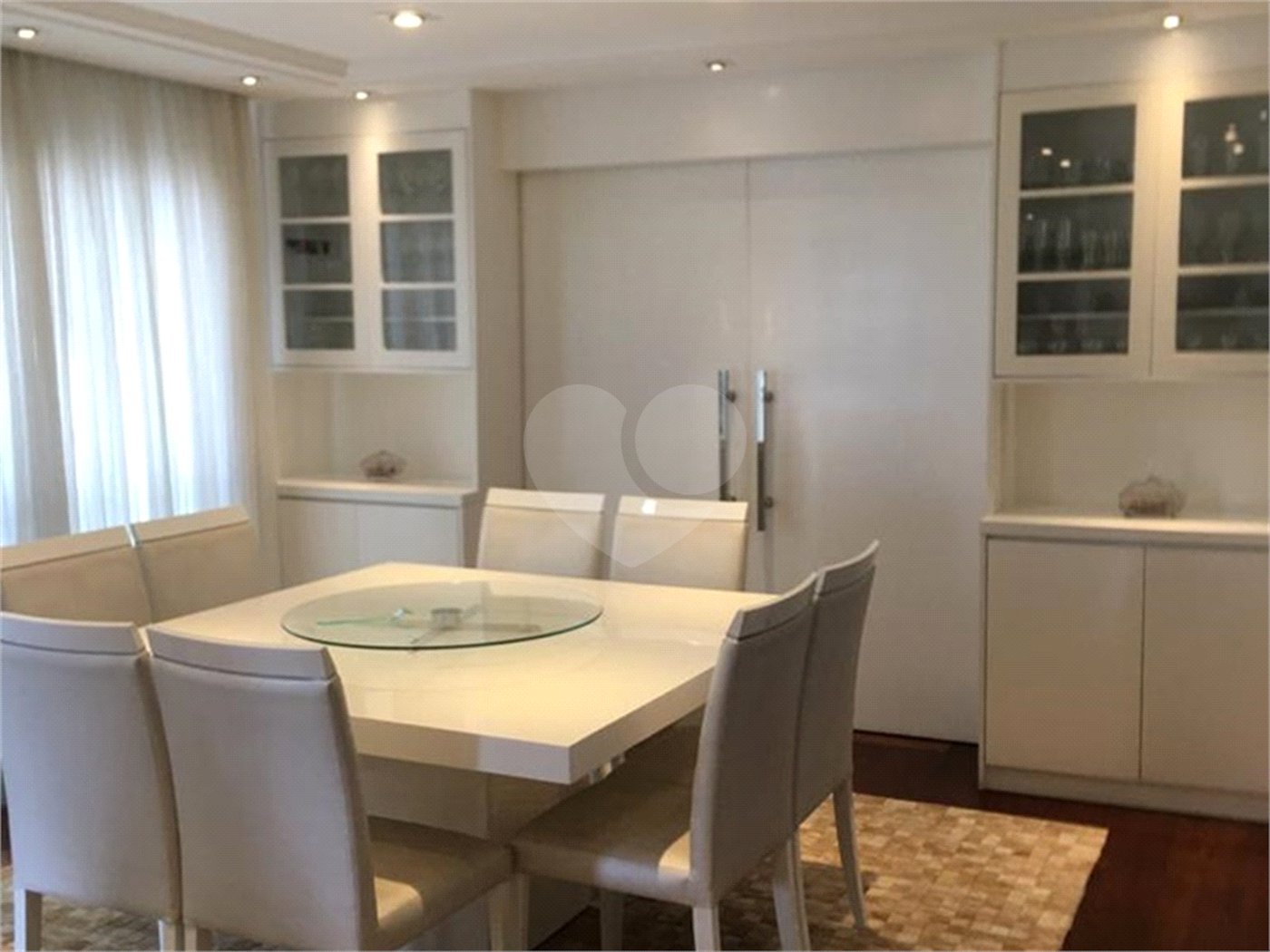 Apartamento para venda Alto de Santana com 220 m² de área primativa.