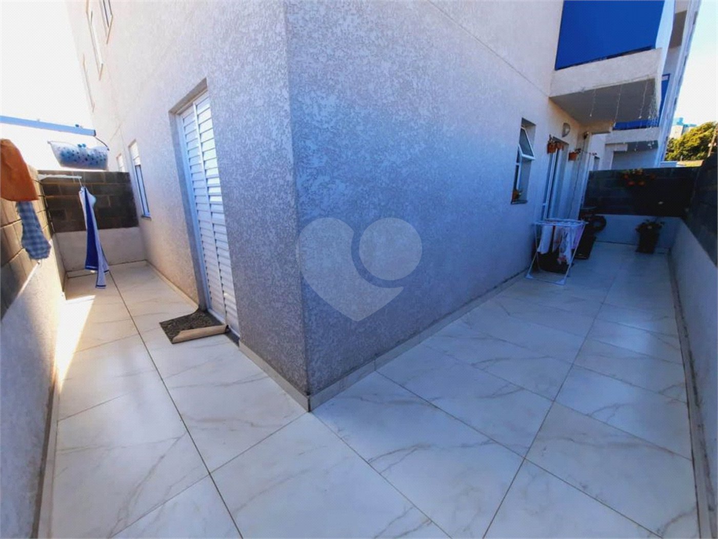 Apartamento térreo no Residencial Sineu