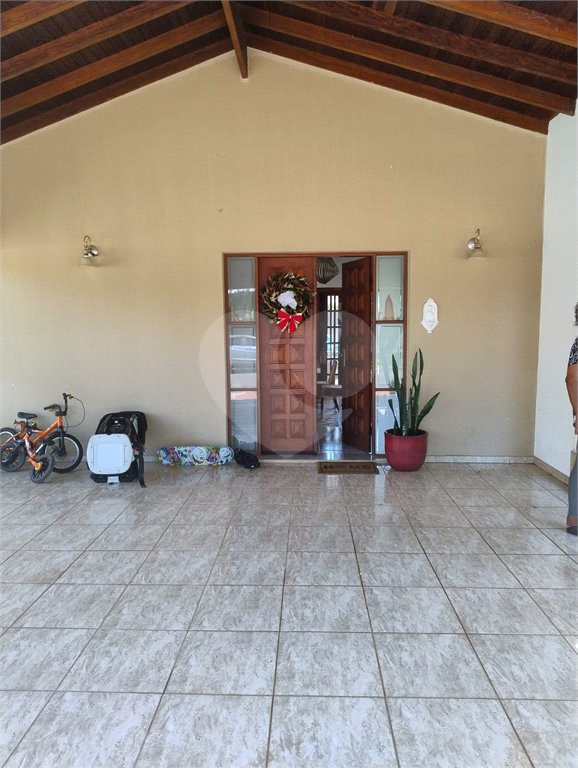 Excelente sobrado no Condomínio Parque Sabará