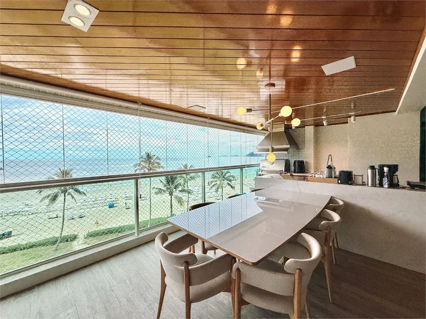Apartamento à venda com 3 suítes em Riviera de São Lourenço, Bertioga, SP
