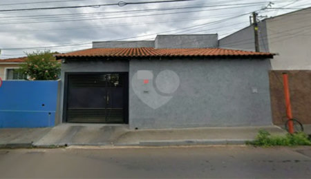 Casa à venda com 3 quartos, sendo 1 suíte,  em Vila São José, São Carlos, SP