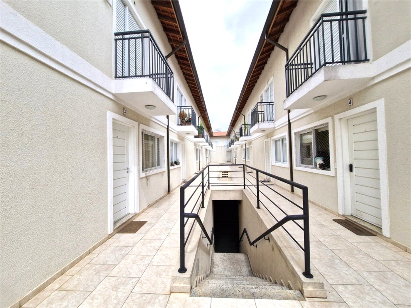 Casa à venda com 2 suítes no condomínio Residencial Living Sabara, São Paulo - SP