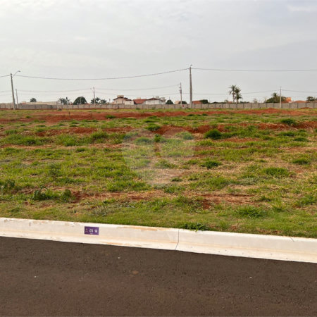 Terreno no Condomínio Monte das Araucárias