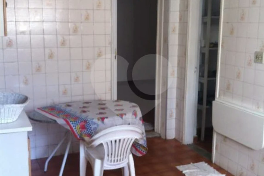 Casa com 3 quartos, 8 vagas, churrasqueira - Vila Nova Cachoeirinha - São Paulo/SP