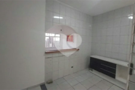 Sobrado á Venda com 200m² - Socorro
