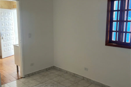 Oportunidade Única na Vila Morse: Amplo Espaço e Conforto!