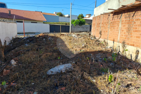 Terreno à Venda de 253 m² em Bairro em Desenvolvimento – Excelente Localização Próximo ao Comércio