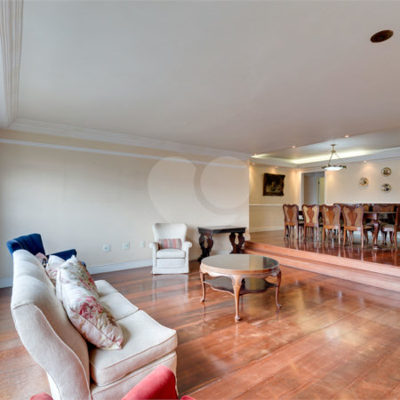 Apartamento à venda com 3 suítes em Real Parque, São Paulo, SP