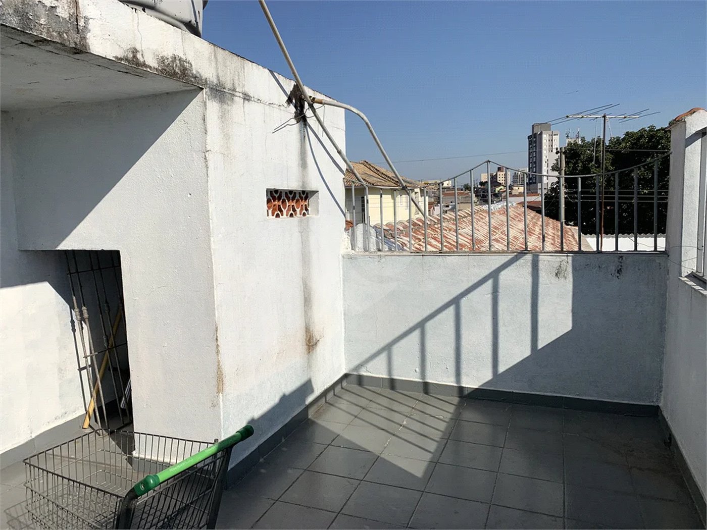 Sobrado com 3 dormitórios, 8 vagas, na Zona Norte de São Paulo