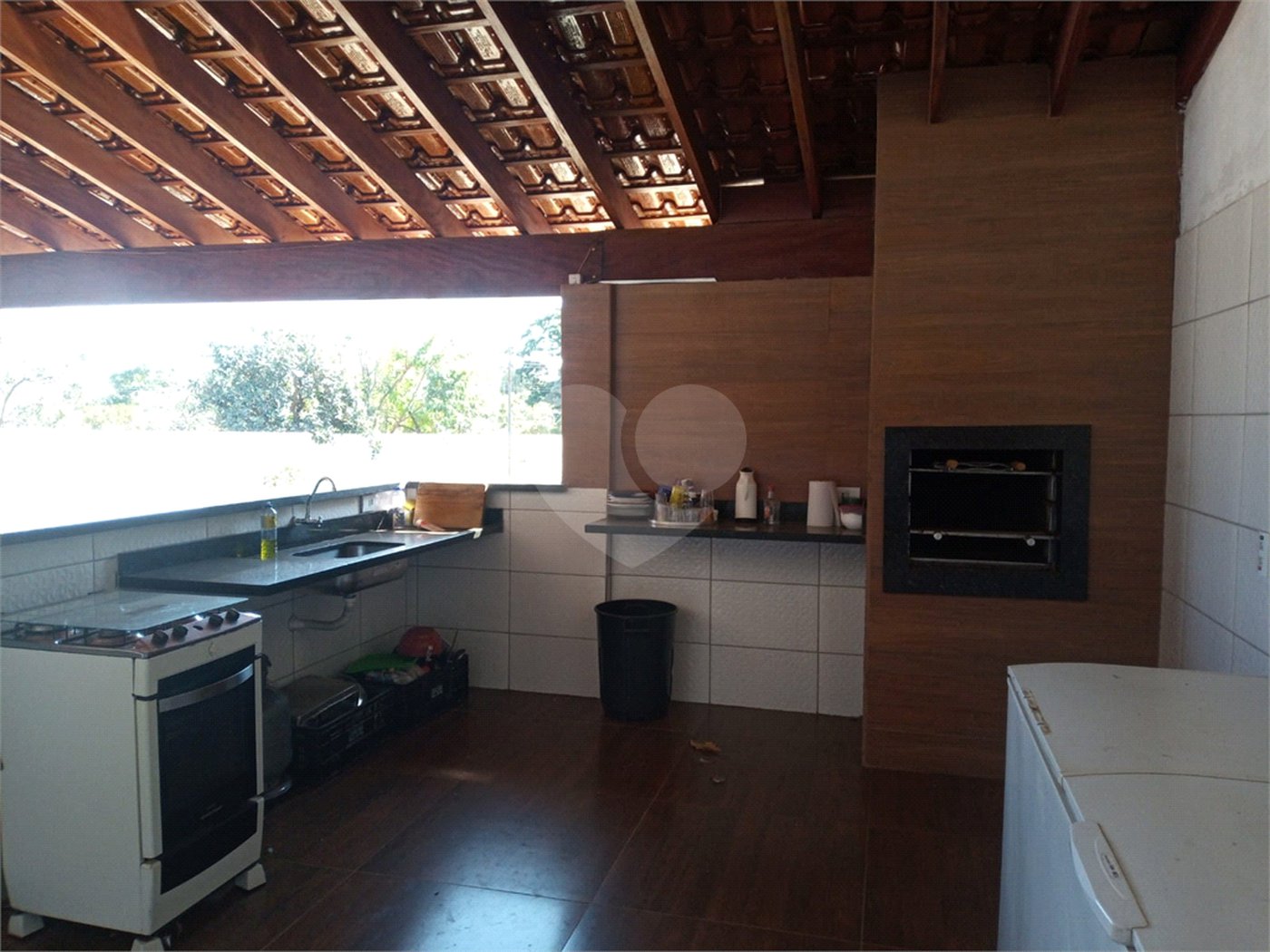 Maravilhosa chácara no Aracê de Santo Antonio recém construída, com uma construção de 230m²