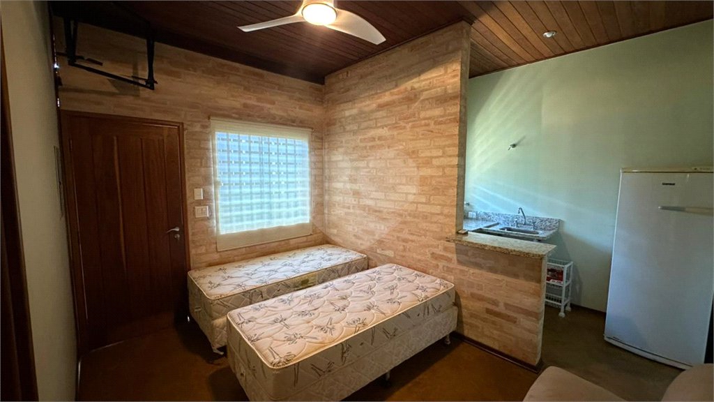 Casa para venda no Condomínio Vivenda do Broa.