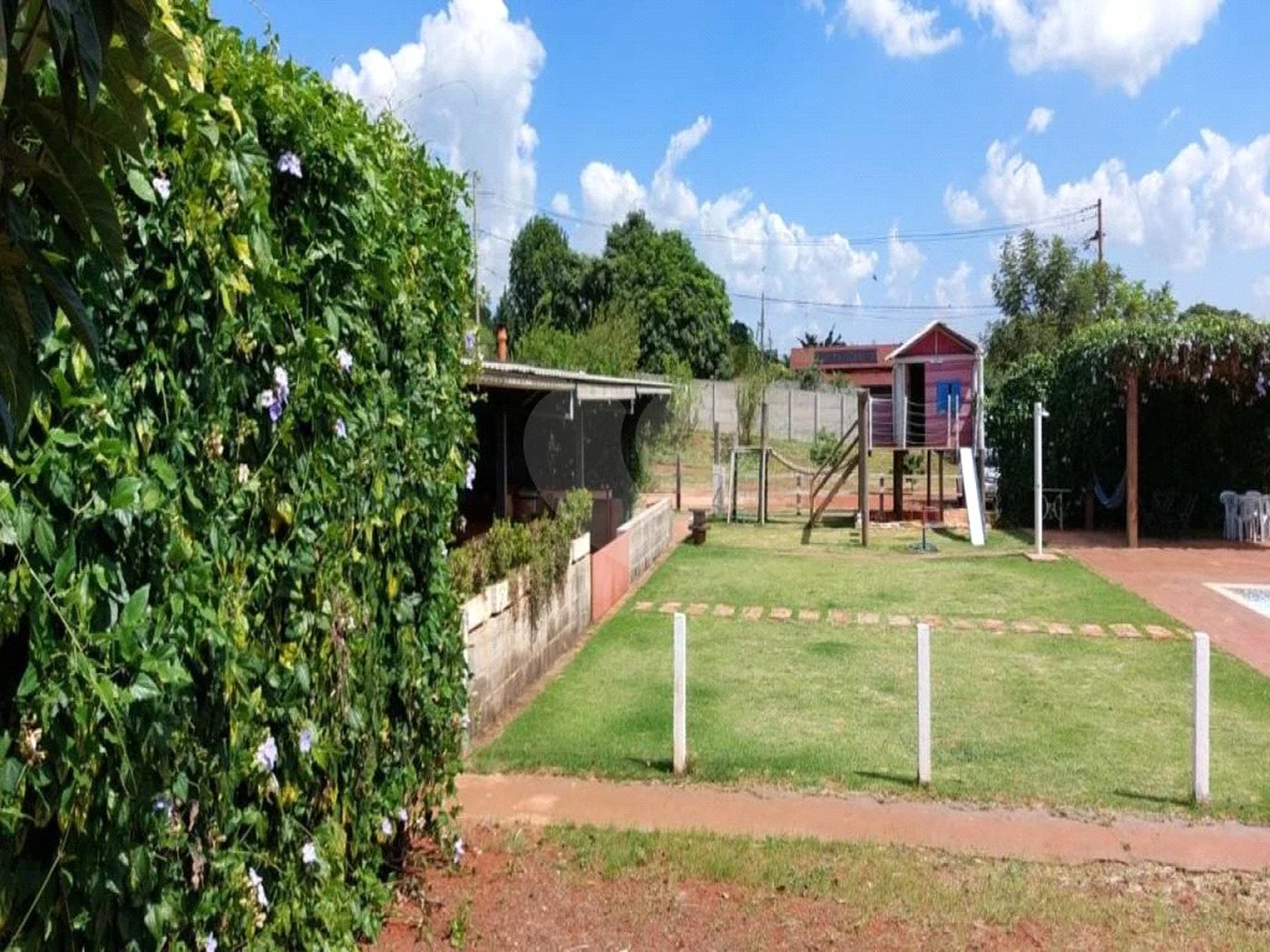 Chácara à venda com 4 quartos, sendo 1 suíte,  em Jardim dos Ipês, Brodowski, SP