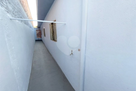 Casa térrea venda ou locação no bairro Chácara Parque Club