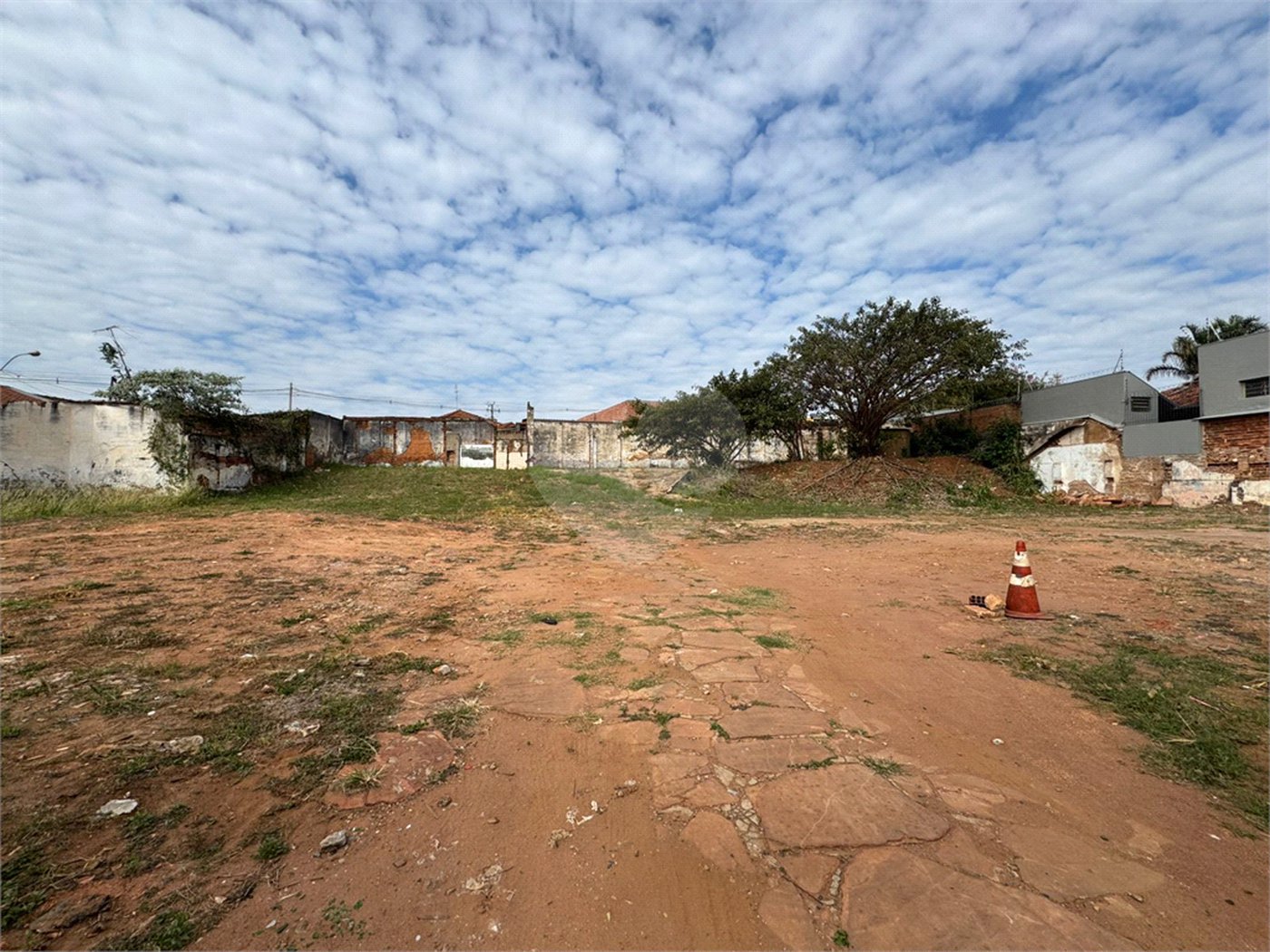 Terreno comercial de 2.100m2, no Bairro Vila Prado em São Carlos-SP