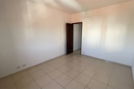Sobrado à venda com 4 quartos, sendo 1 suíte, em Jardim Ester Yolanda, São Paulo, SP
