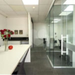 Sala comercial com 35m², 1 vaga, 1 banheiro, à venda na Barra Funda.