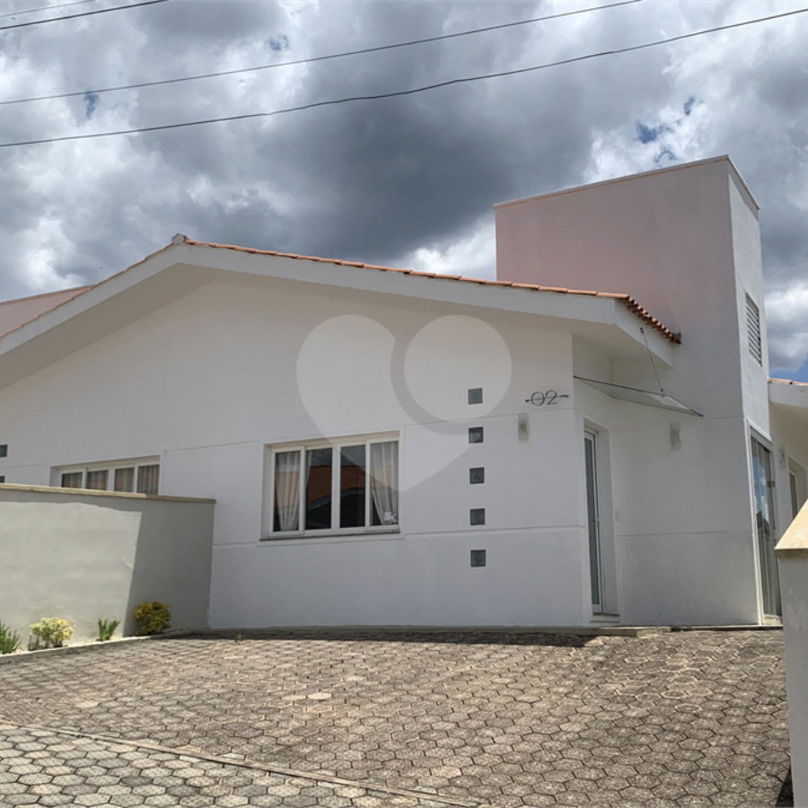 Casa 3 dormitórios - Condomínio MARF III - Bom Jesus dos Perdões