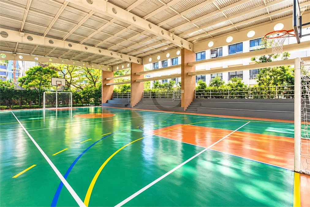 Vila Olímpia - | 128 m² | 3 Suítes | 4 Vagas - Condomínio Clube