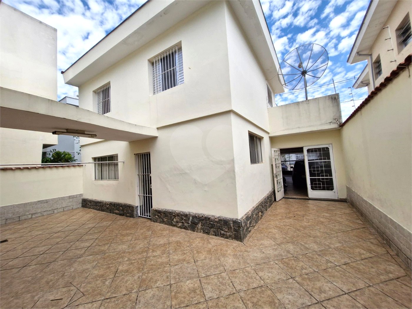 Casa à venda com 3 quartos, sendo 1 suíte, em Granja Julieta, São Paulo, SP