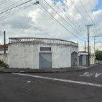 Casa térrea, 2 dormitórios com salão comercial Jd. Nova São Carlos