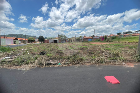 Terreno à venda em Descalvando/SP