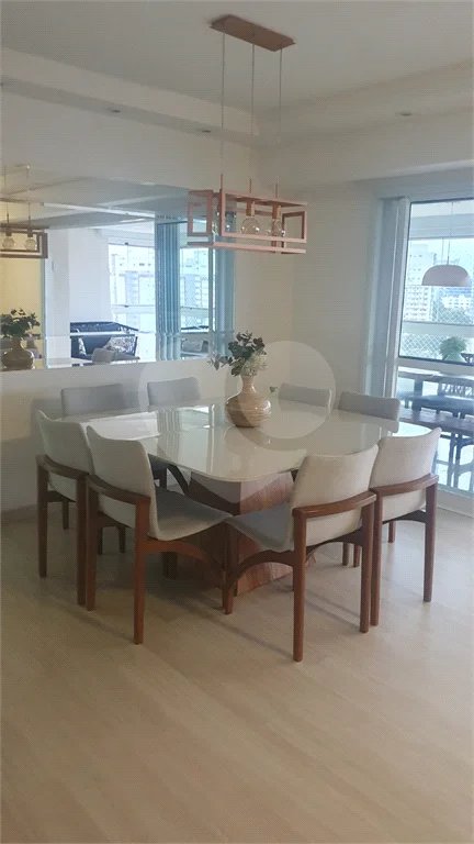 Apartamento maravilhoso na Mooca com 151m e 3 dormitórios,2 suítes e 3 vagas..