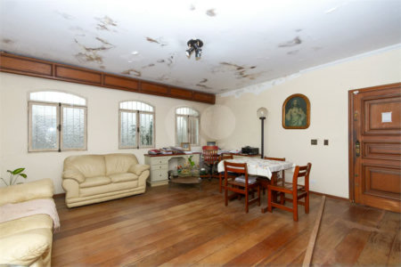 Casa Térrea com 2 quartos 5 vagas e terreno de 500m² no Brooklin