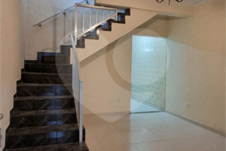 Sobrados com Renda, 300 m² Construídos em Terreno de 250 m²à venda no Jardim Vila Formosa, São Paulo