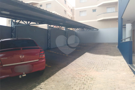 Apartamento à venda no Condomínio Álvaro Dziabas