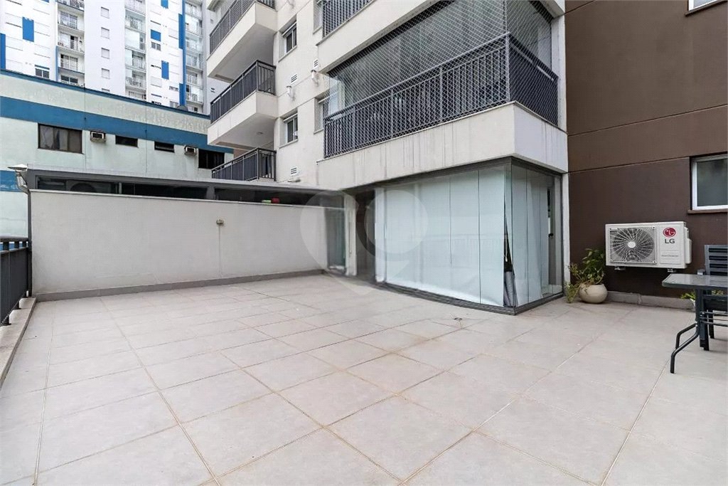 Apartamento Garden à venda ? 500 m do Metrô Conceição | Reformado e com quintal privativo